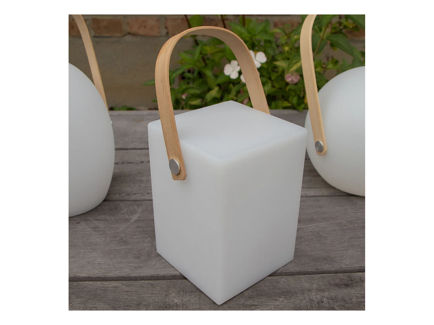 Lampe de table led cubique LISBOA