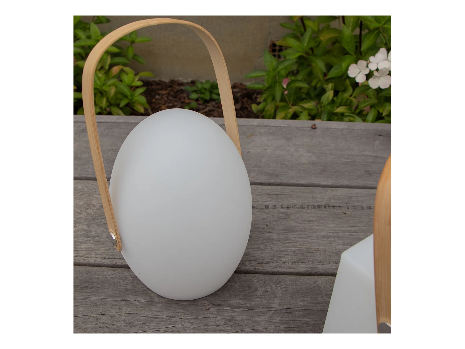 Lampe de table led ovale FARO