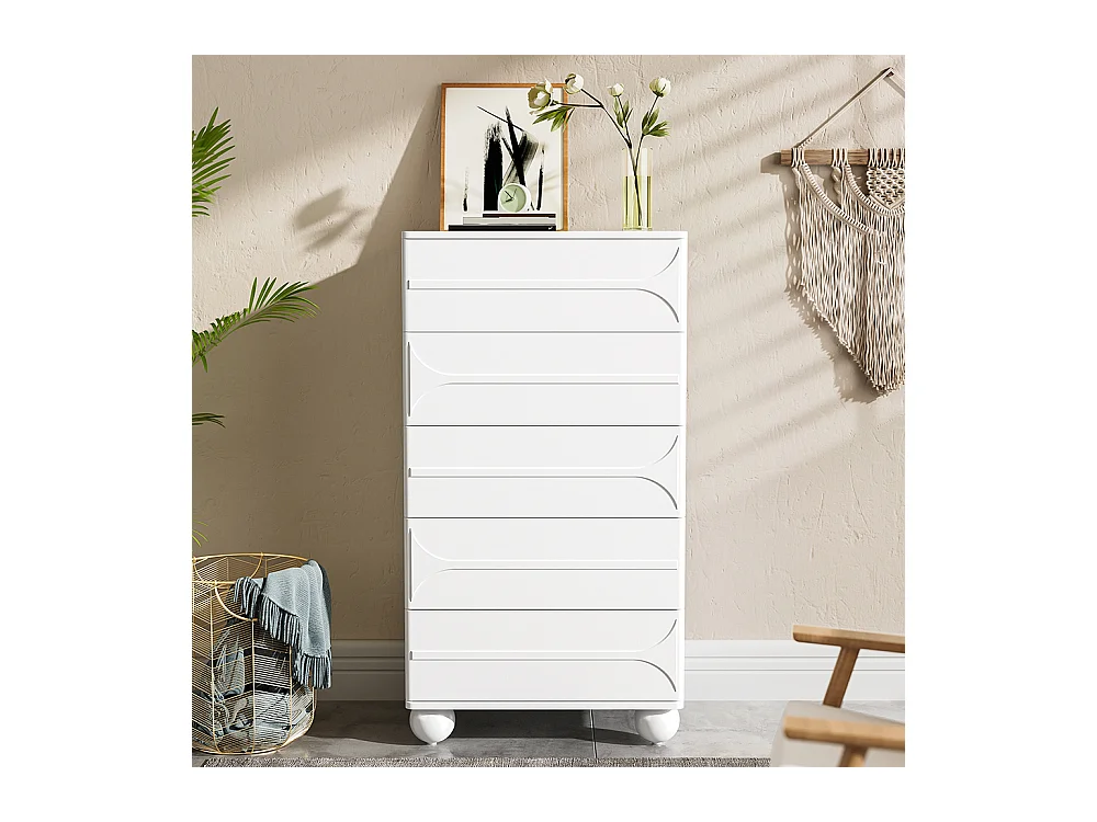 Kommode mit 5 Schubladen in elegantem Waffeldesign - weiße Metallfüße, viel Stauraum, abgerundete Ecken.