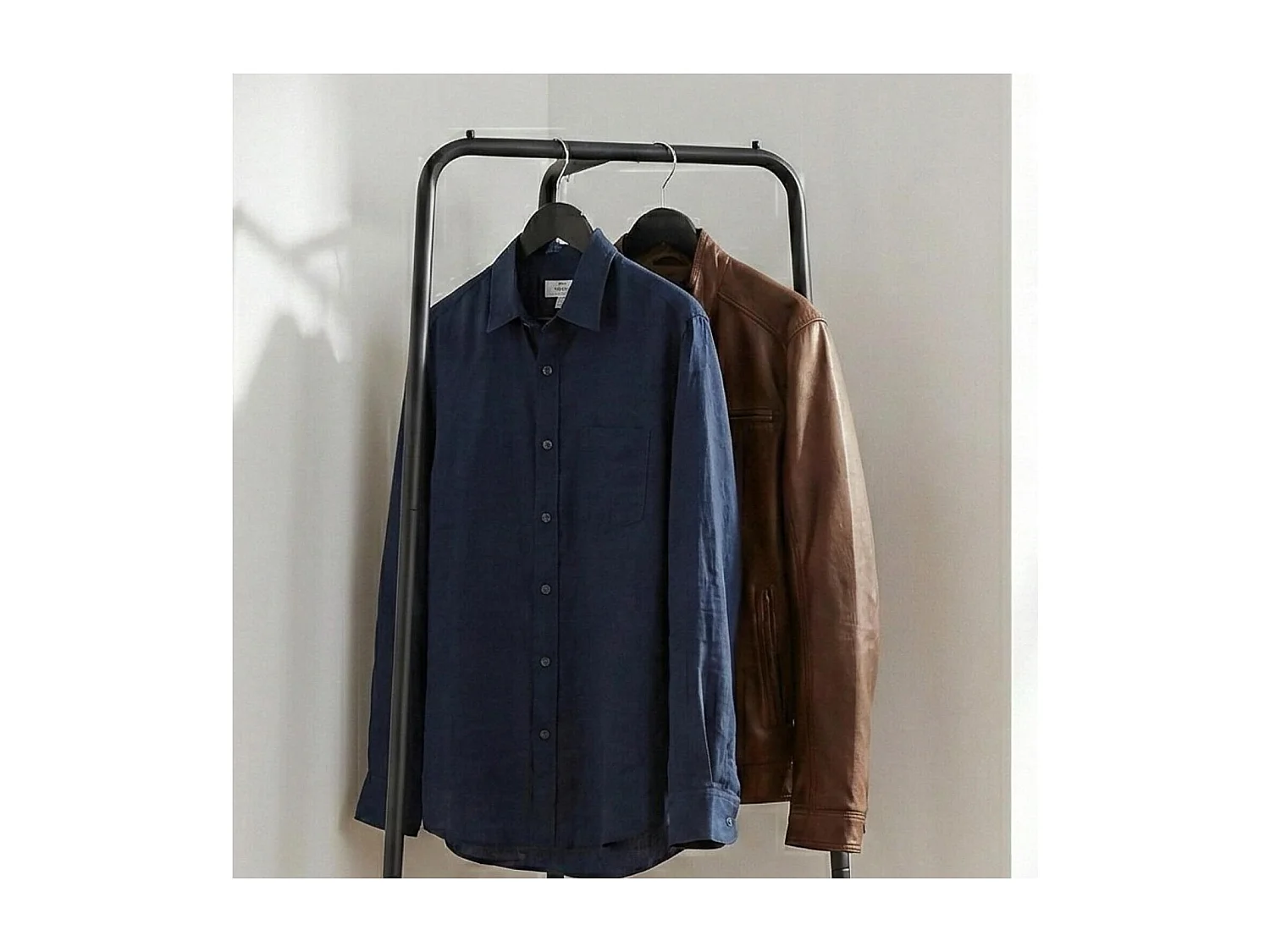 Eckkleiderständer Tania aus Metall