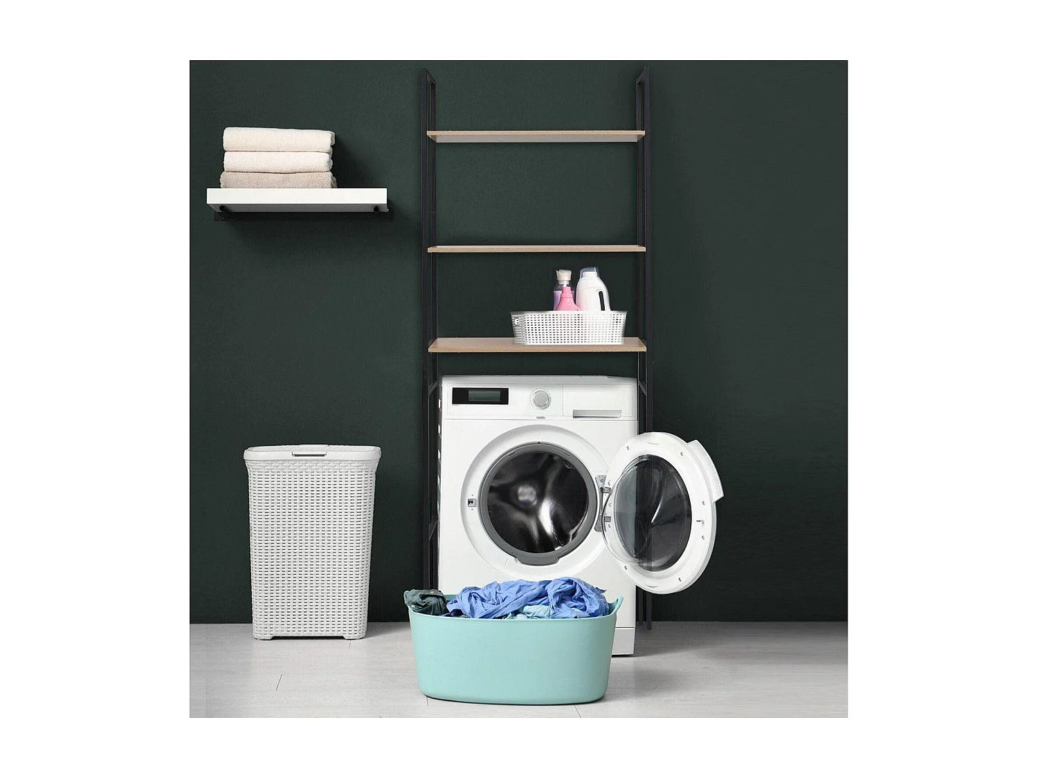 SAO Toilettenbrücke aus Holz und Metall