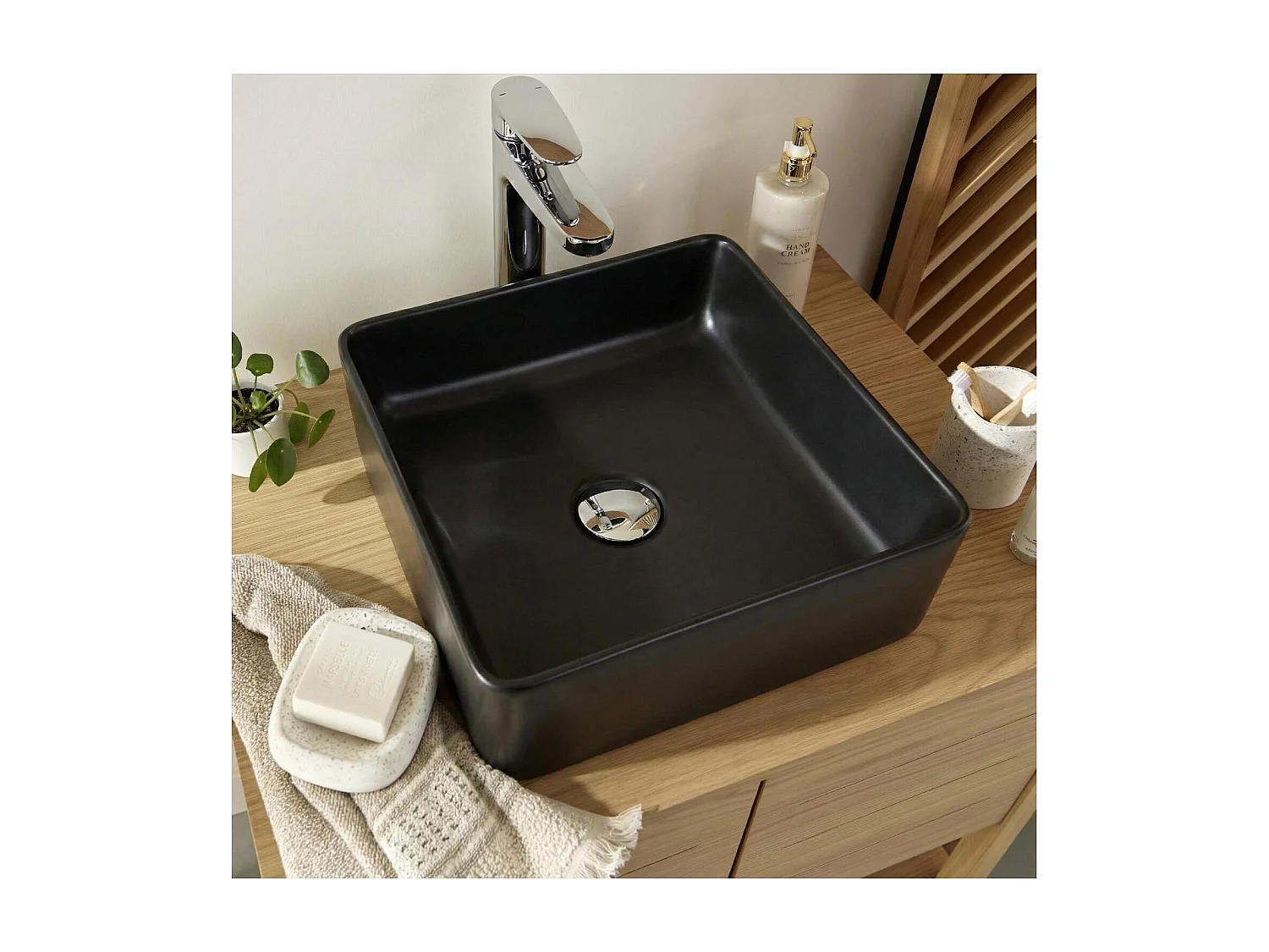 Vasque à poser carrée en céramique noire 36,5cm