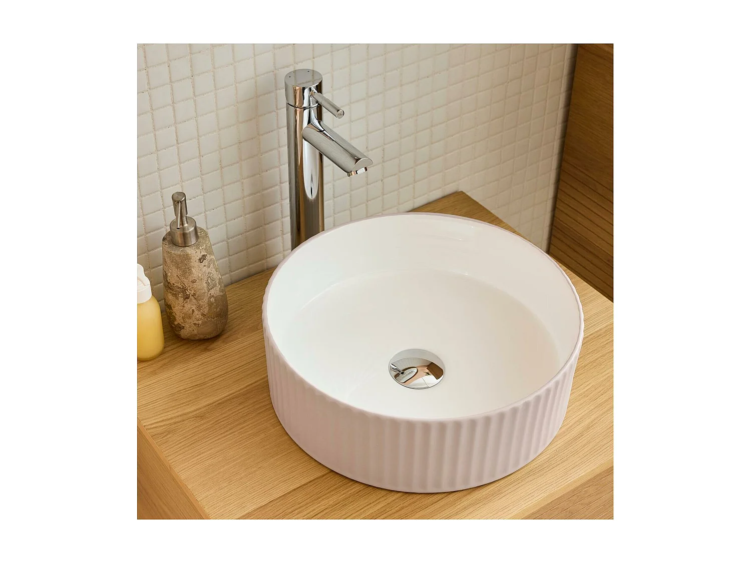 Vasque à poser ronde en céramique ondulée 36cm