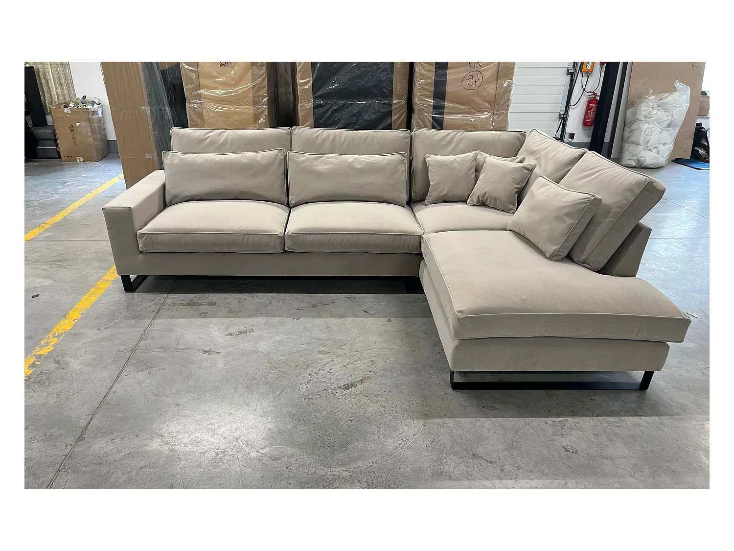 Ecksofa Freistehend L-förmig mit Wasserabweisendem Torre-Bezug, Abnehmbaren Kissen und Schwarzen Metallfüßen – Rechte Seite 314x224x90 cm, Graphit