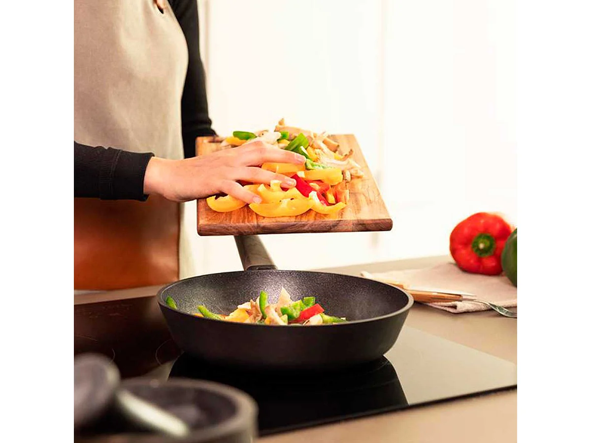 Sartén Cecotec Polka Excellence 28 Bucket Force negro Ø28 cm