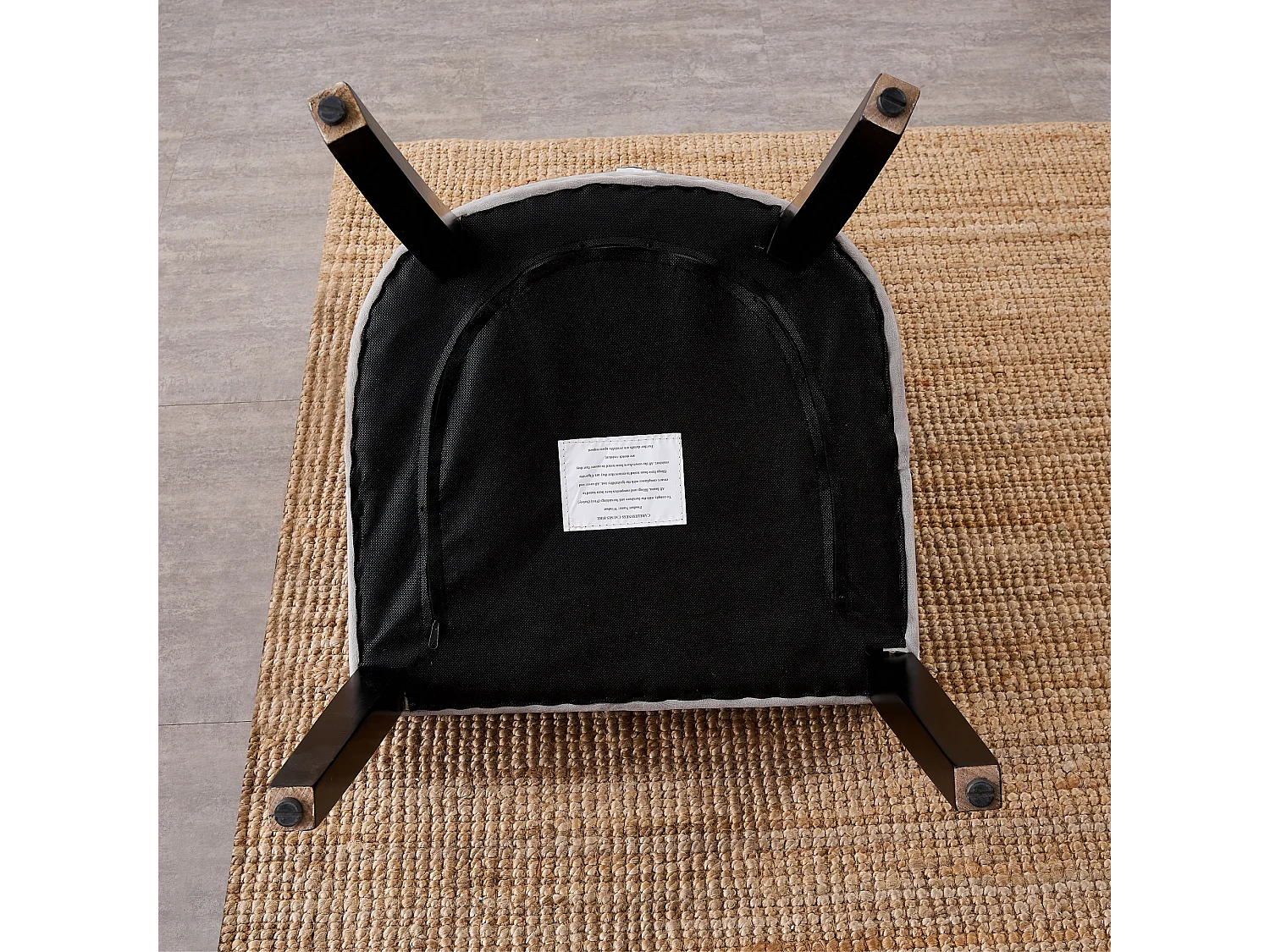 Set aus 4 Windsor-Esszimmerstühlen – Plüsch-Samtpolsterung und stabile Beine aus Massivholz – perfekt für Ihr Esszimmer und Wohnzimmer – Hellgrau