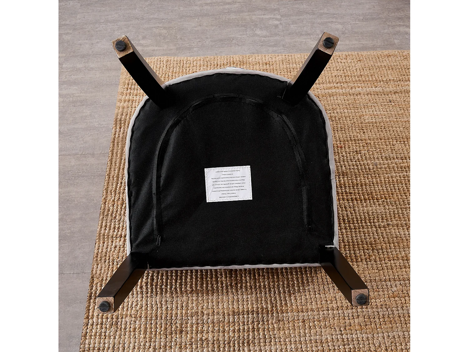 Set aus 2 Windsor-Esszimmerstühlen – Plüsch-Samtpolsterung und stabile Beine aus Massivholz – perfekt für Ihr Esszimmer und Wohnzimmer – Hellgrau