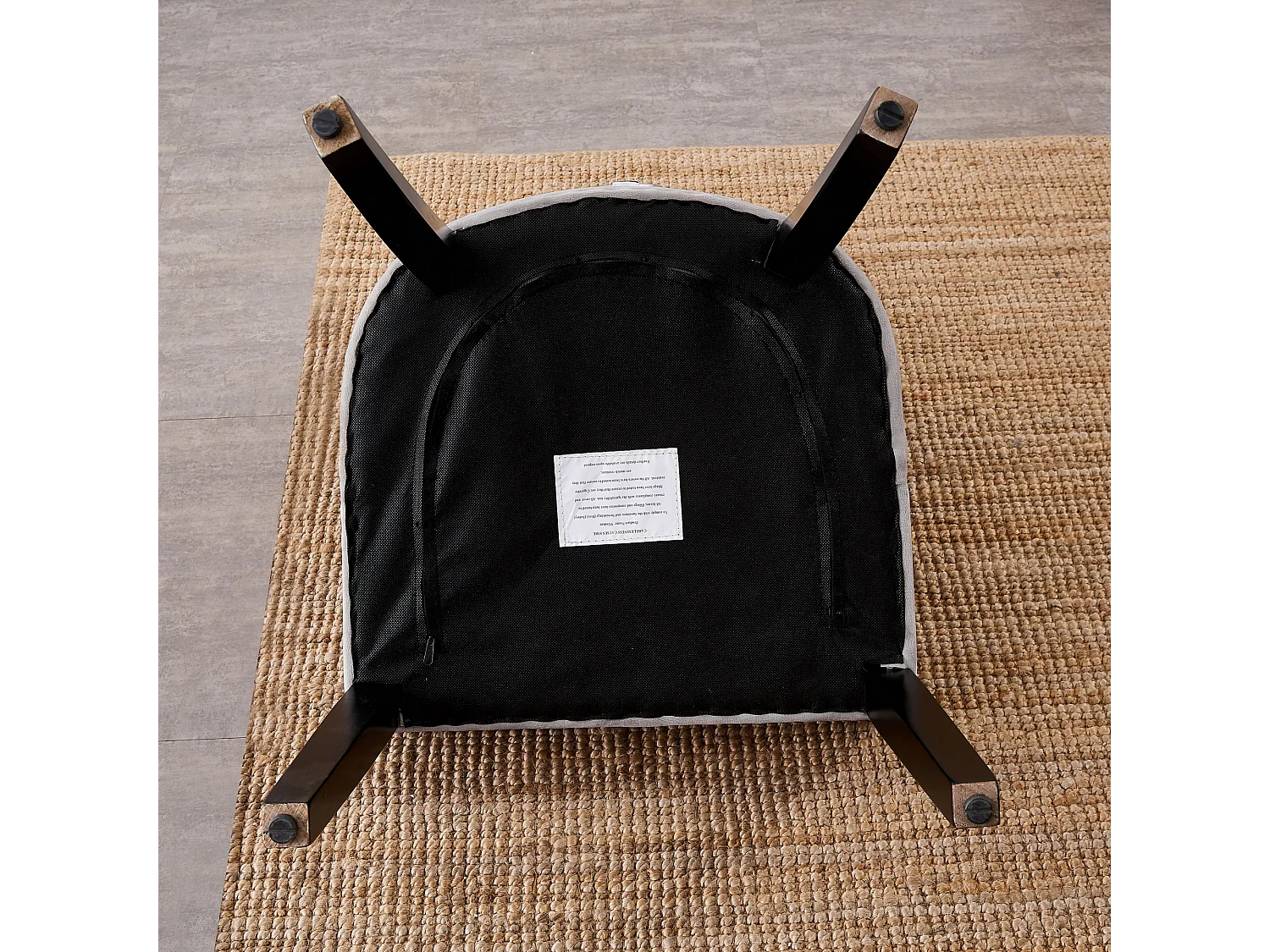 Set aus 2 Windsor-Esszimmerstühlen – Plüsch-Samtpolsterung und stabile Beine aus Massivholz – perfekt für Ihr Esszimmer und Wohnzimmer – Hellgrau