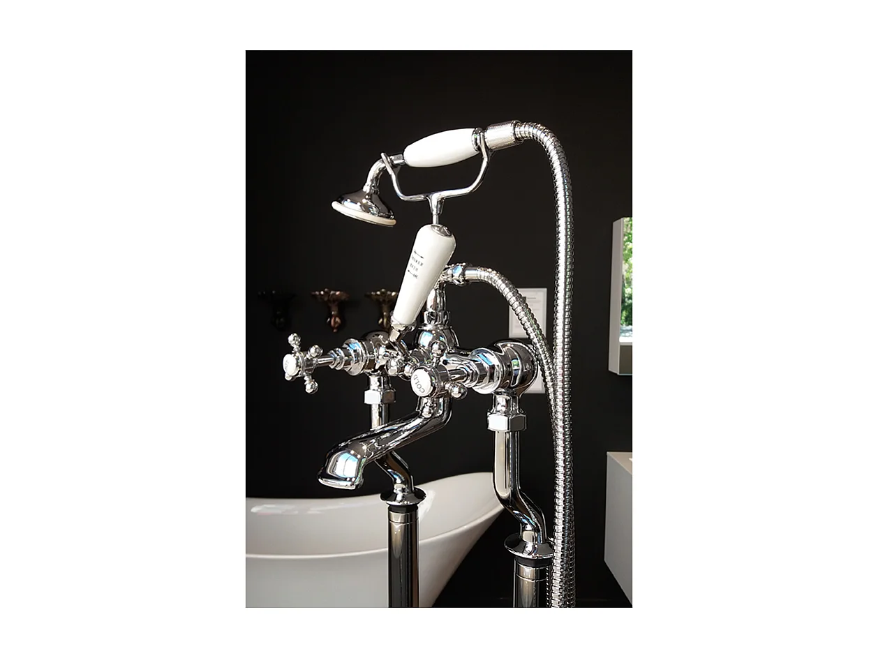 Robinet mélangeur ancien sur colonnes CANTERBURY