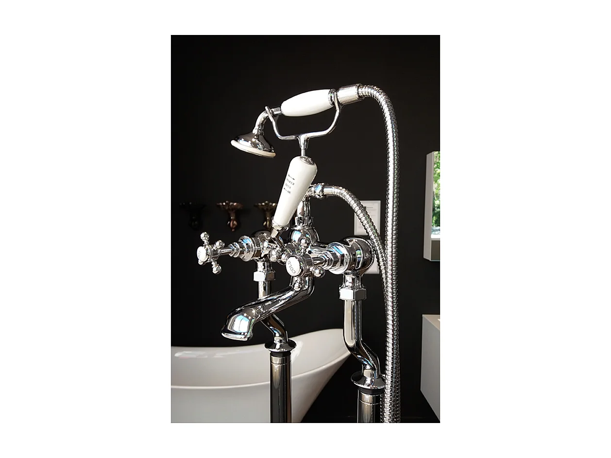 Robinet mélangeur ancien sur colonnes CANTERBURY