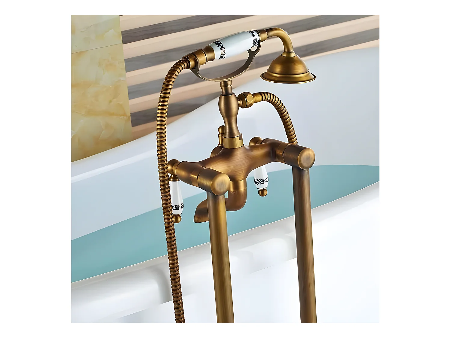 Robinet mélangeur sur colonnes rétro pour baignoire FLORINA or ancien