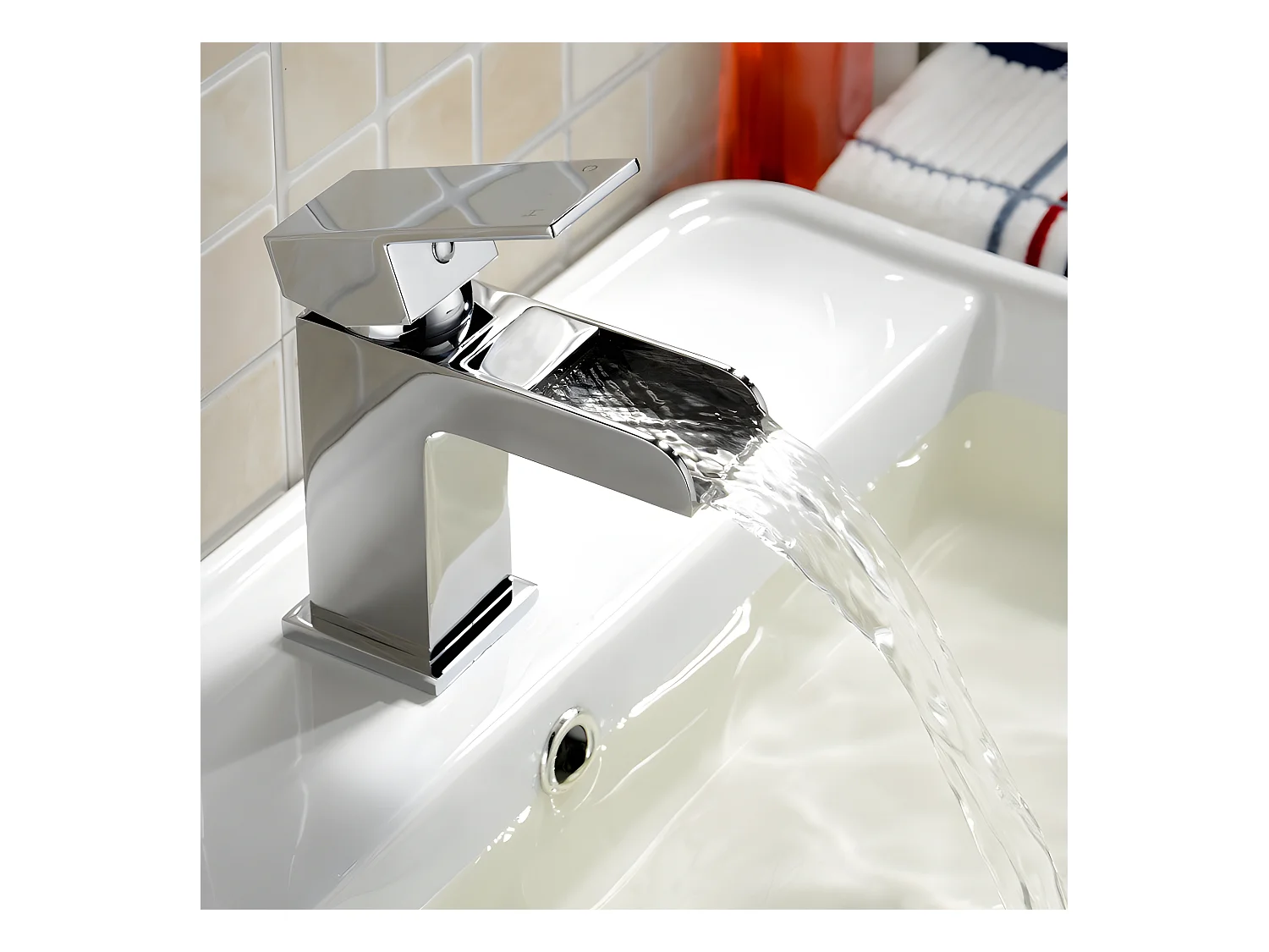 Grifo monomando para lavabo cascada TANO Cromado