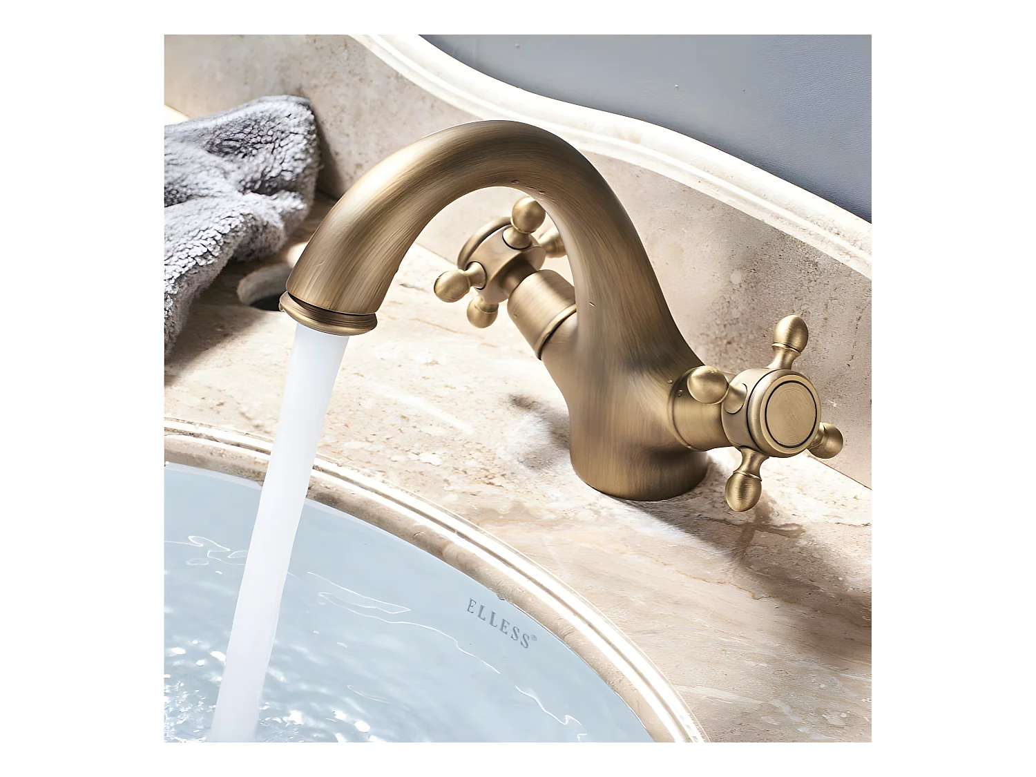 Mélangeur lavabo rétro AGNES or ancien