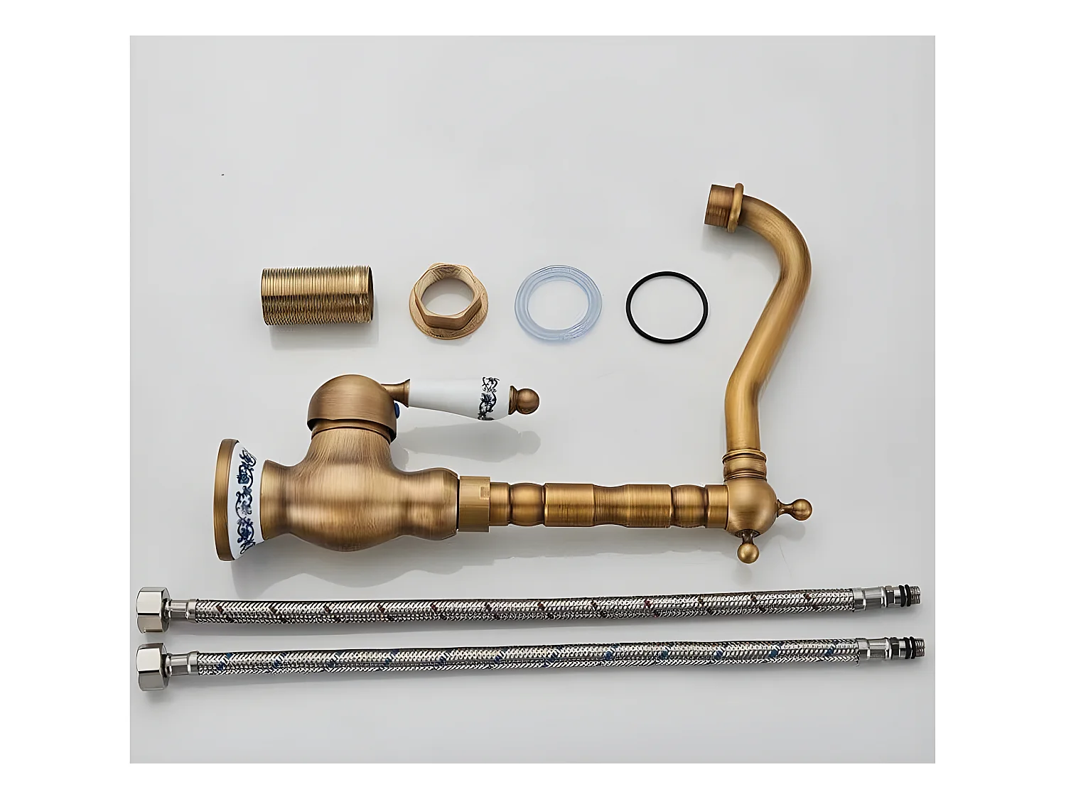 Mitigeur lavabo rehaussé rétro FLORINA or ancien