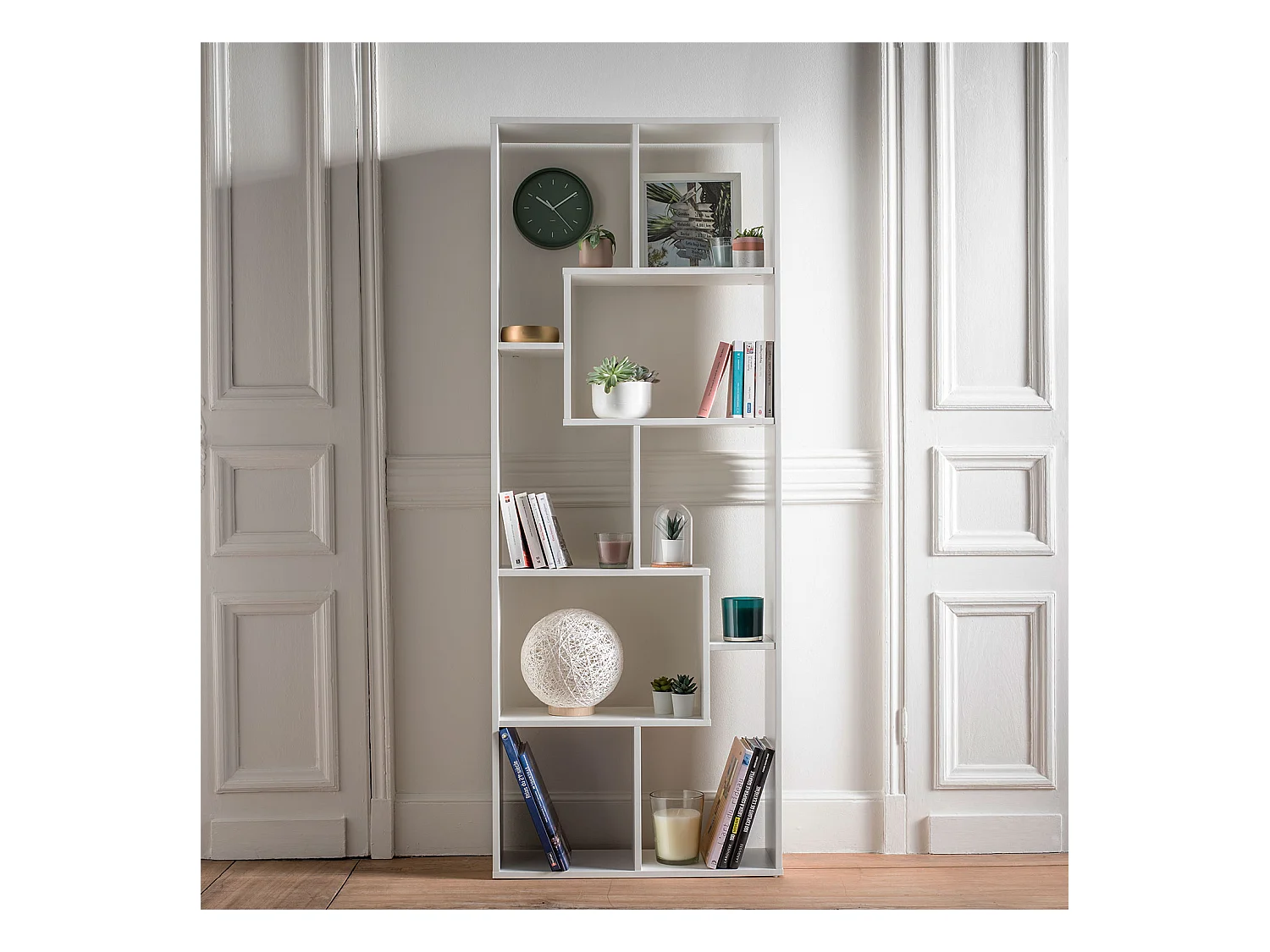 Librería blanca asimétrica 8 estantes JANE