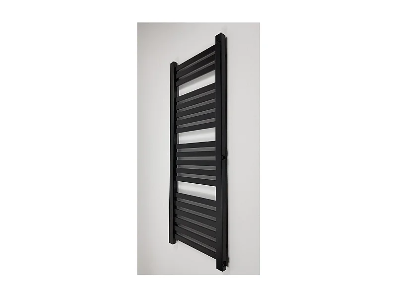 Radiateur sèche-serviettes eau chaude design BERYL 115 x 44 cm noir mat