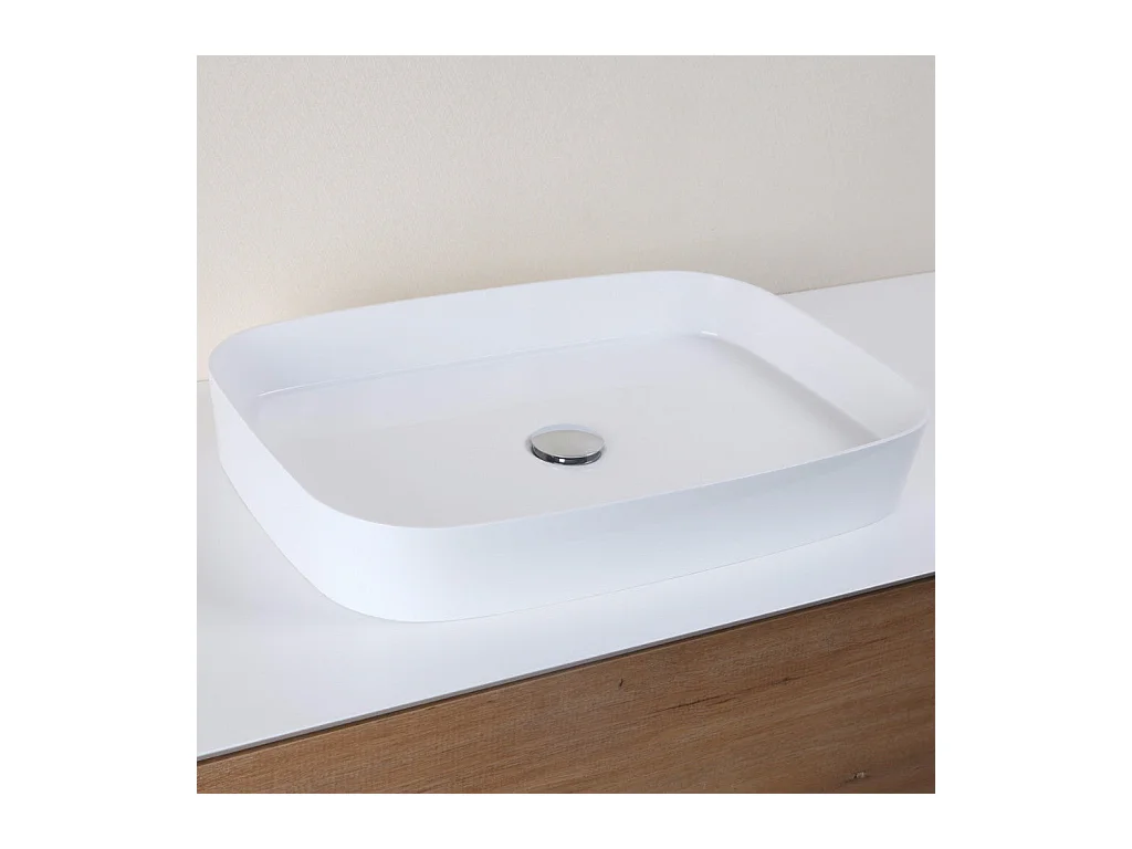 Lavabo blanco brillante sobre encimera SIENA de mármol cultivado