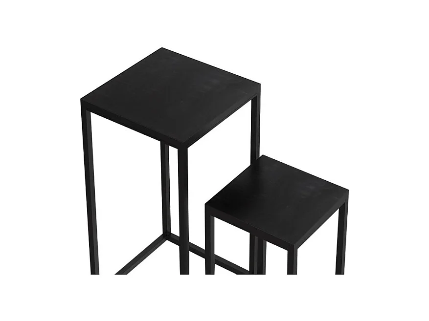 Beistelltische GOA für das Wohnzimmer aus massivem schwarzen Holz. Möbel im Industriestil