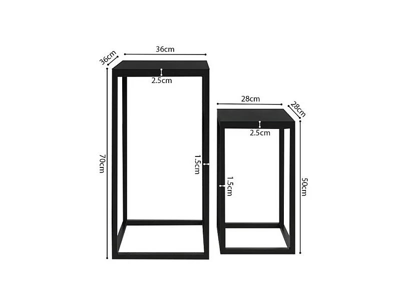 Beistelltische GOA für das Wohnzimmer aus massivem schwarzen Holz. Möbel im Industriestil