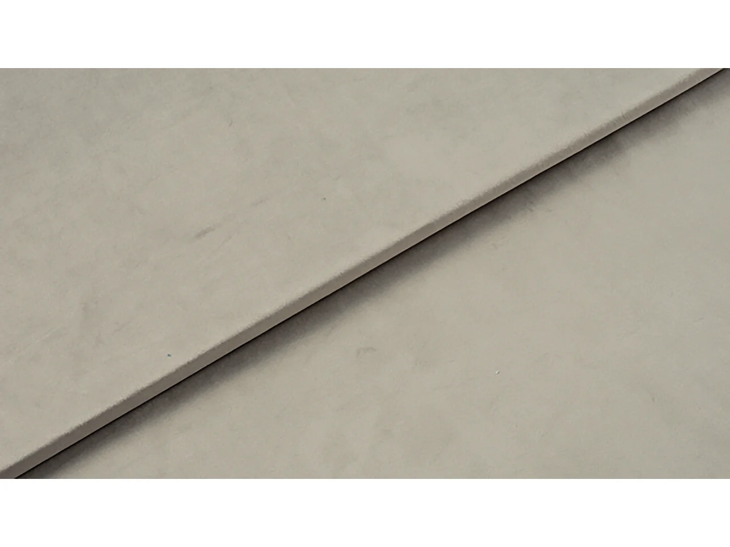 Letto imbottito MALIBU, testiera, rivestimento MONOLITH, box contenitore con pistone a gas, altezza letto 39 cm, 120x200 cm, Frassino