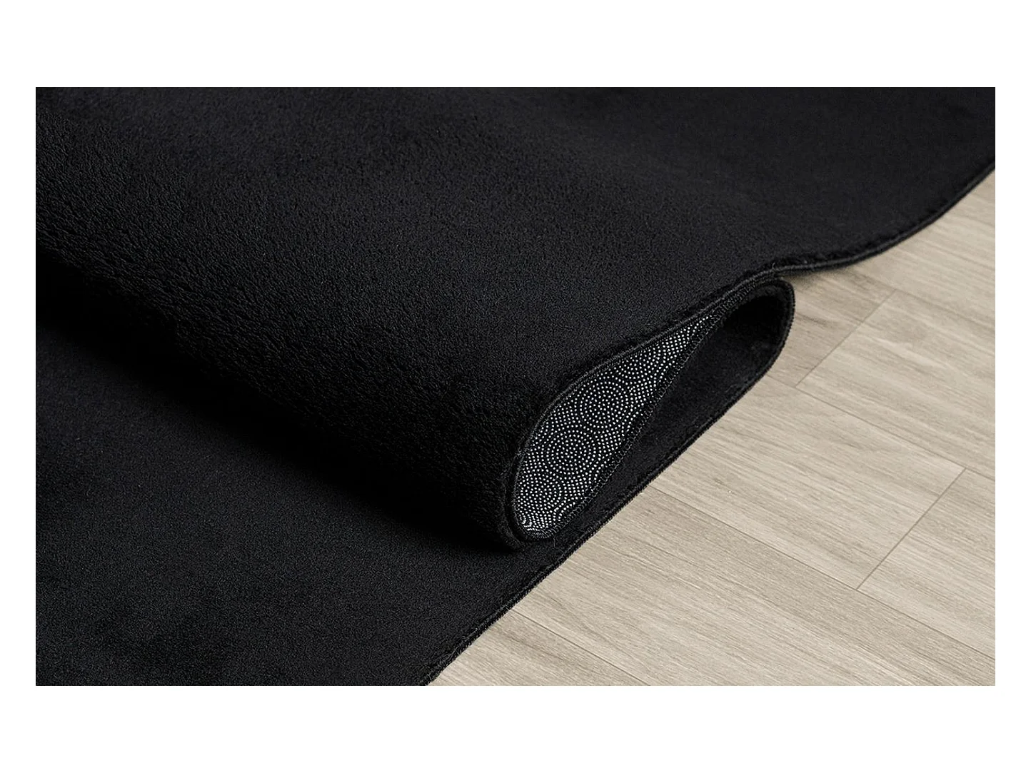 Tapis uni antidérapant lavable Noir - 120 x 160 cm - RELAX