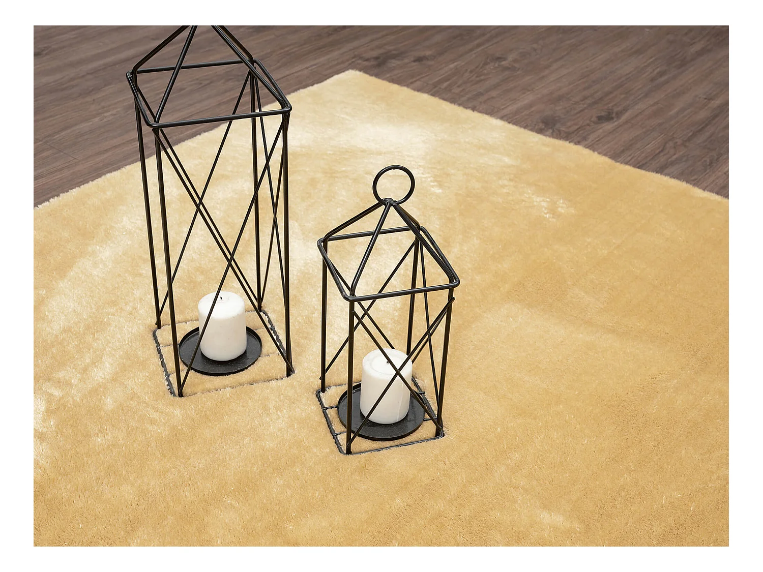 Teppich Kurzflor Waschbar Anti-Rutsch - Gold - 140 x 200 cm - RELAX