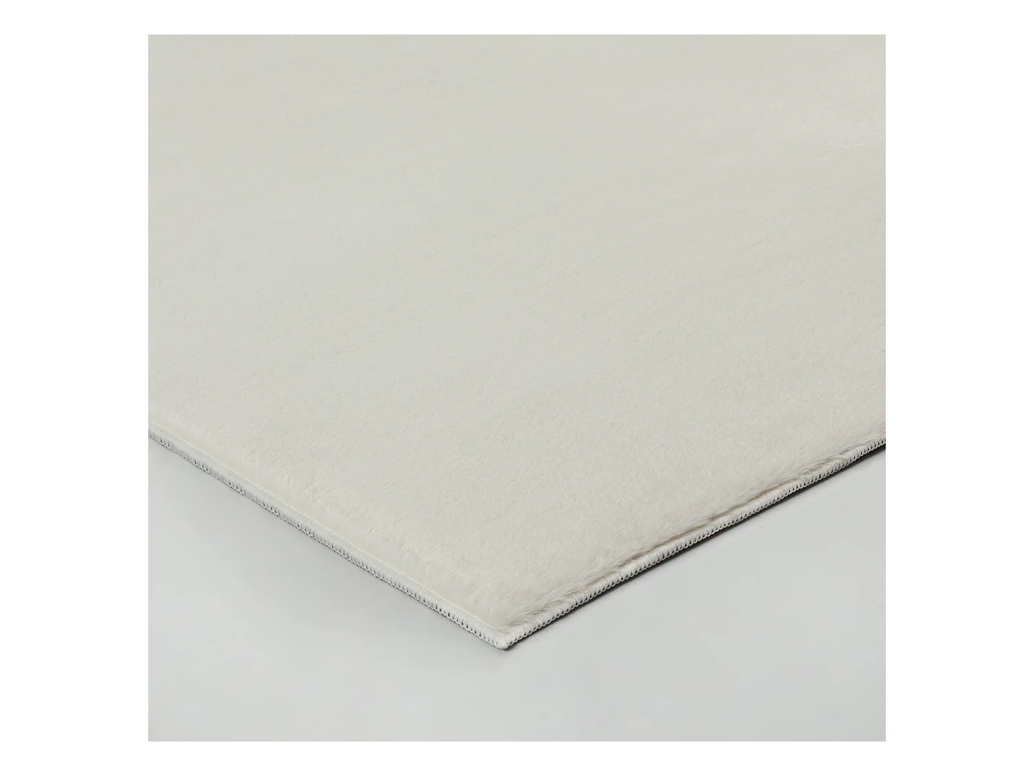 Tapijt imitatiebont zacht afwasbaar - Crème - 70 x 140 cm - COSY