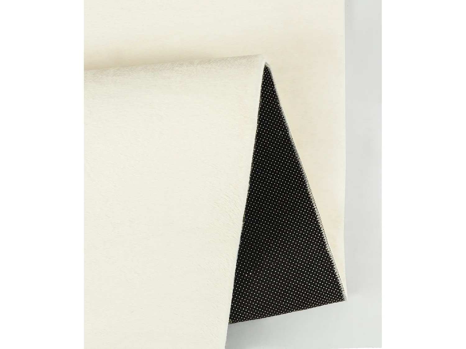 Tapete pele sintética macio lavável - Bege claro - 160 x 220 cm - COSY