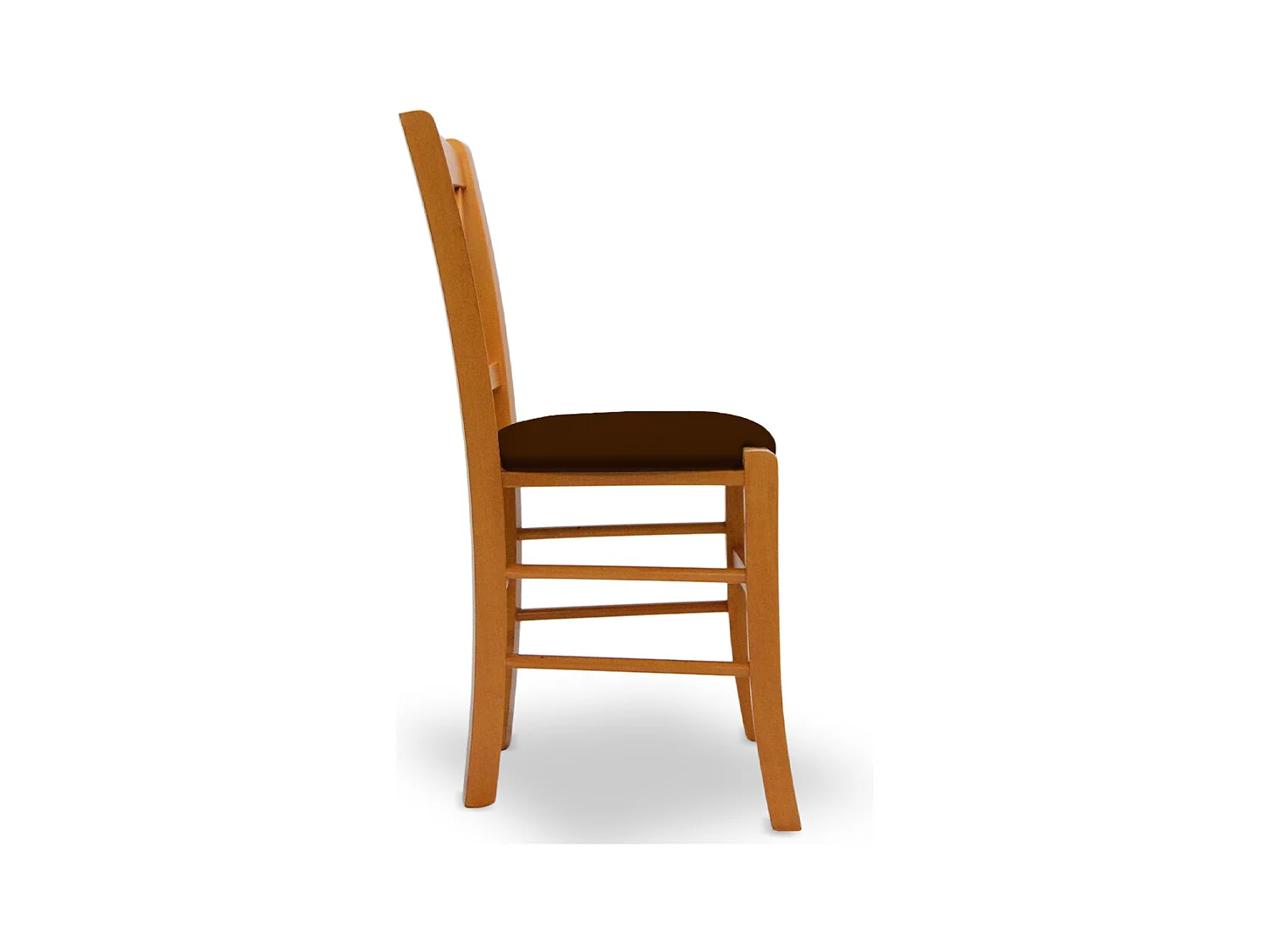 Silla Venezia en madera de cerezo con respaldo cruzado y asiento de piel sintética marrón.