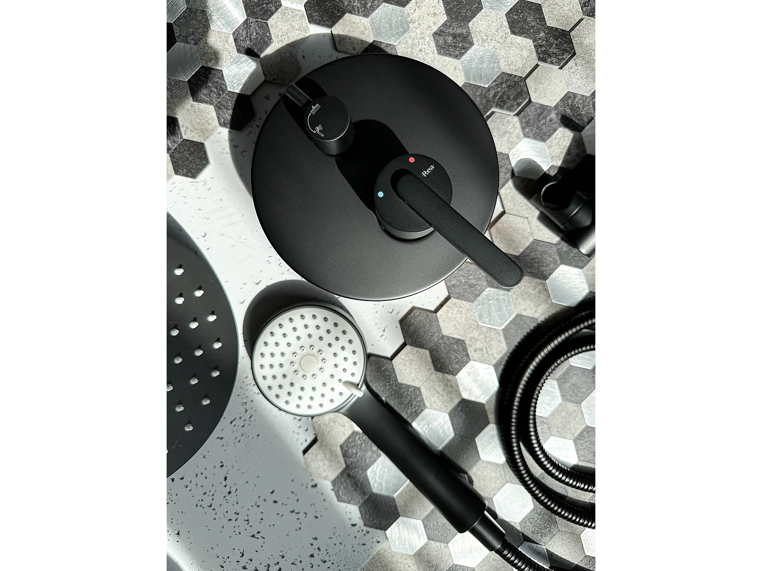 Kit De Douche Encastré Rea Ontario Black