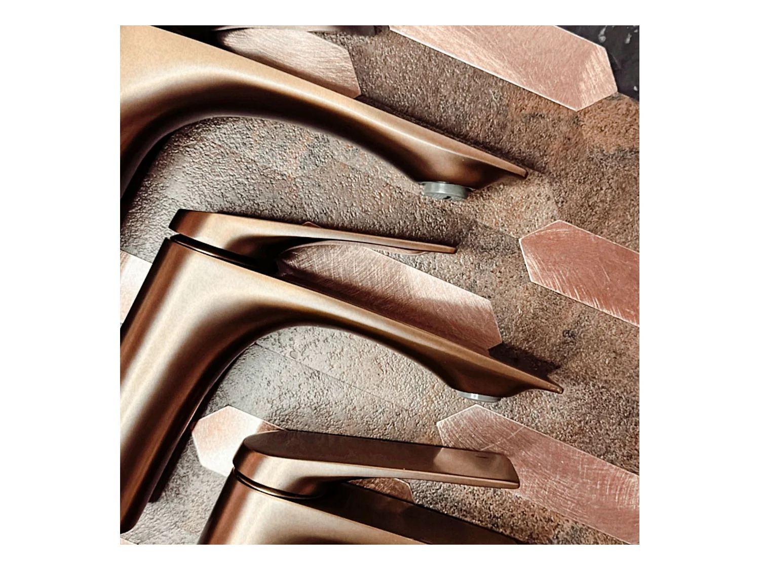 Wastafelkraan Rea Avalon Low Brush Copper