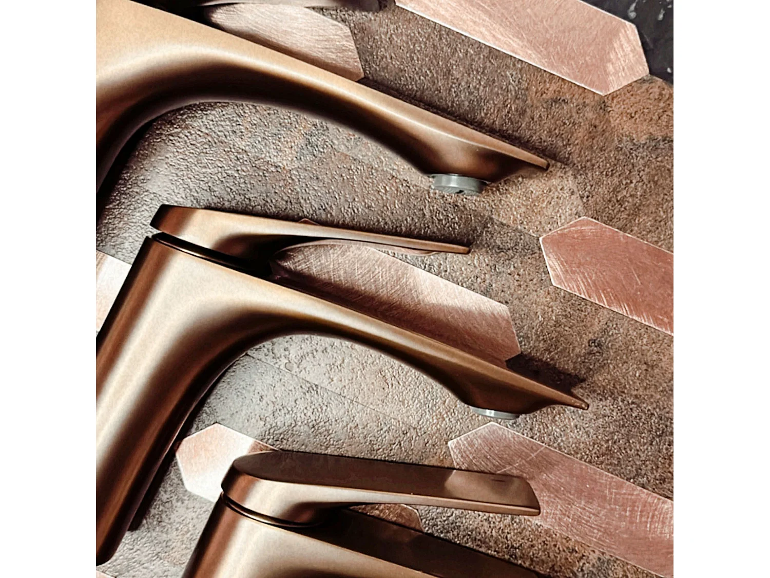 Orbit Misturadora De Lavatório Rea Avalon High Brush Copper