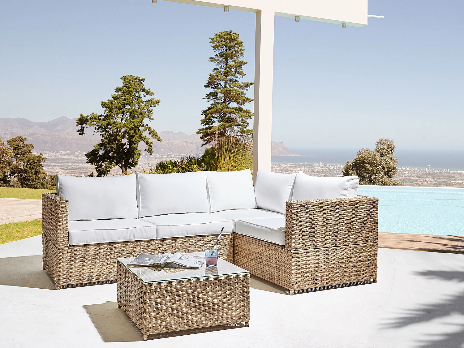 4-Sitzer Lounge Set Rattan hellbraun Ecksofa mit Tisch Auflagen cremeweiß Avola