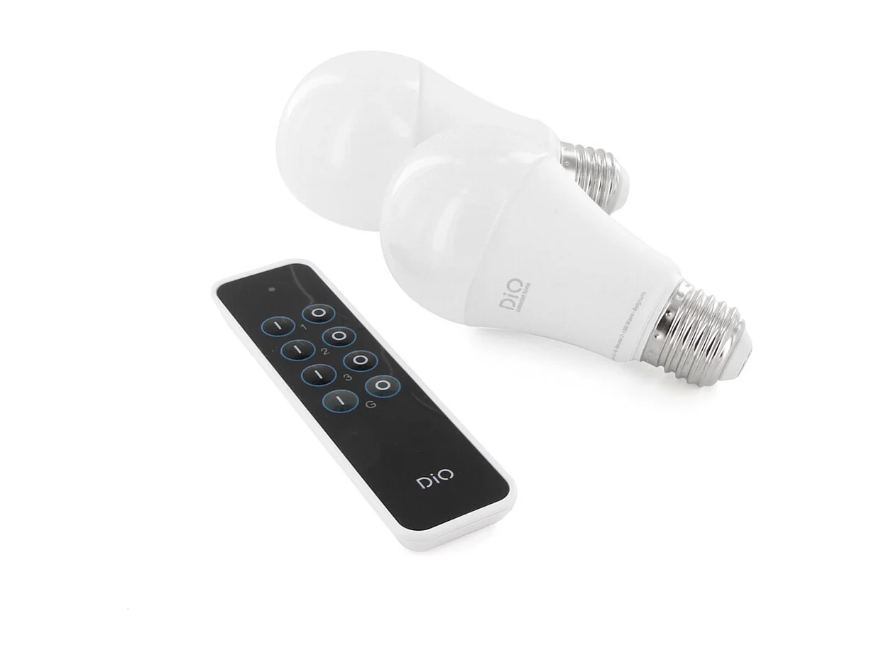Set de 2 ampoules LED connectées + télécommande - E27 / 60W - DiO