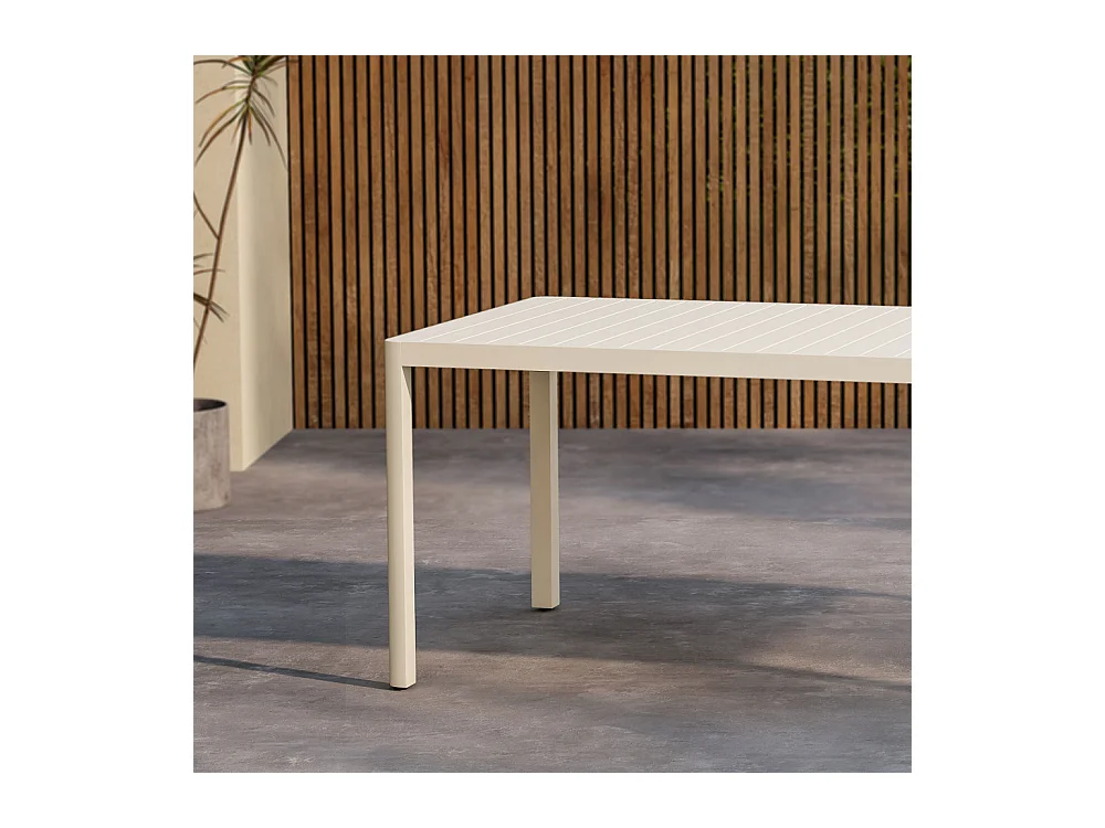 Giardini tuintafel beige.