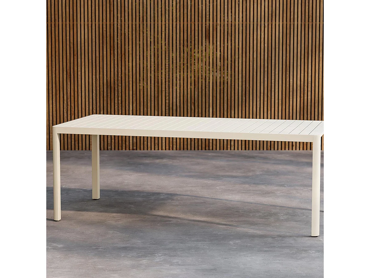 Giardini Gartentisch beige.