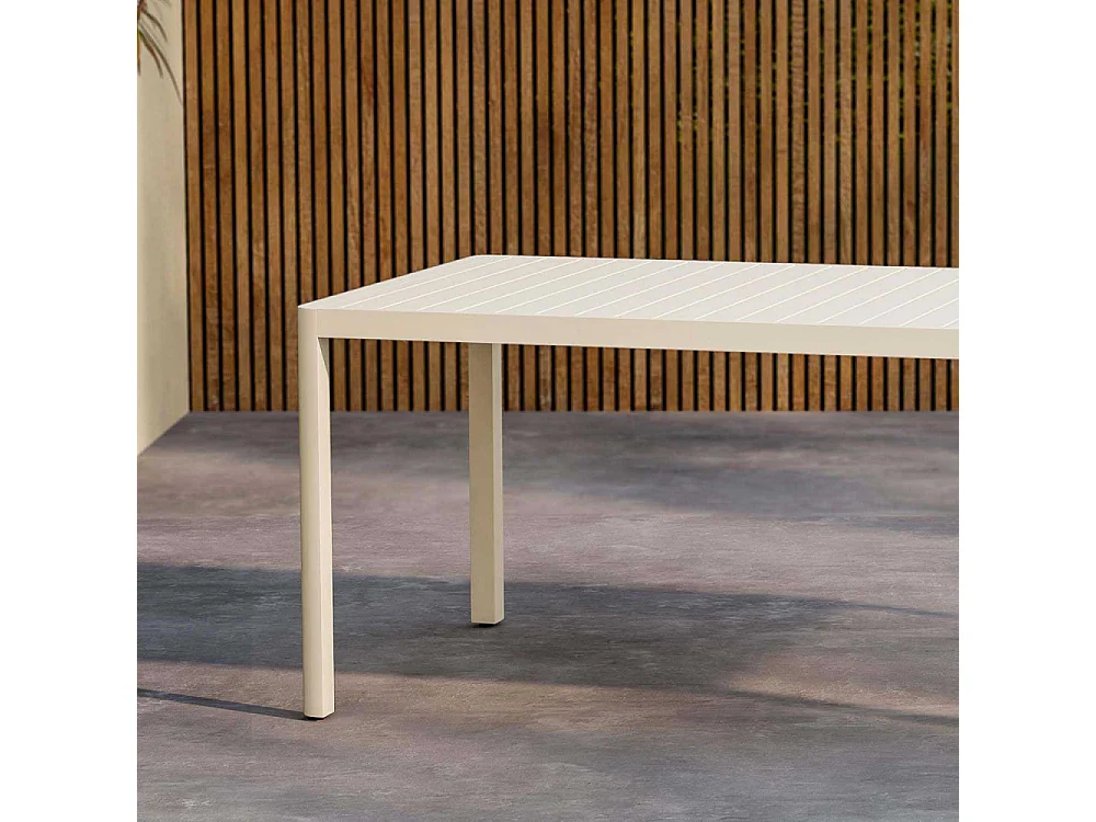 Giardini Gartentisch beige.