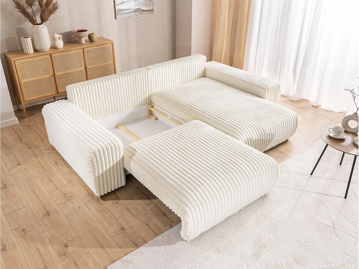 Mollis - Ecksofa mit Schlaffunktion und Bettkasten aus Hellbeige Plüschcord mit schöner Sitzkomfort