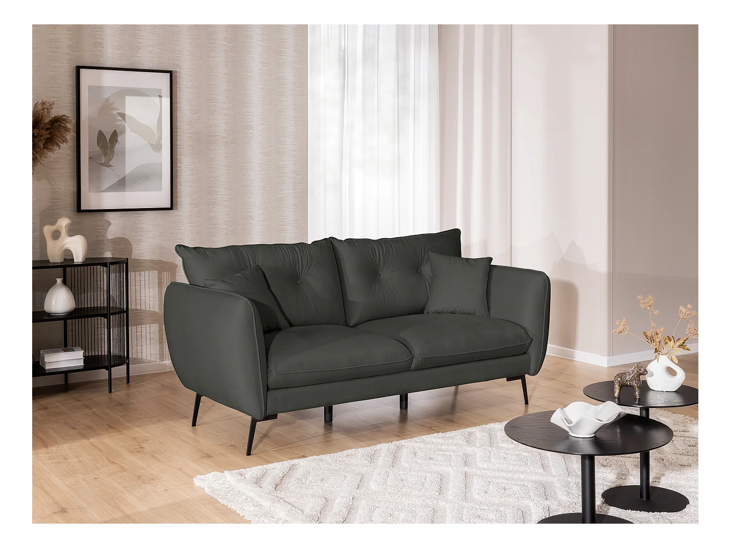 Canapé droit 3 places en tissu avec de hauts pieds en métal noir Nordloft