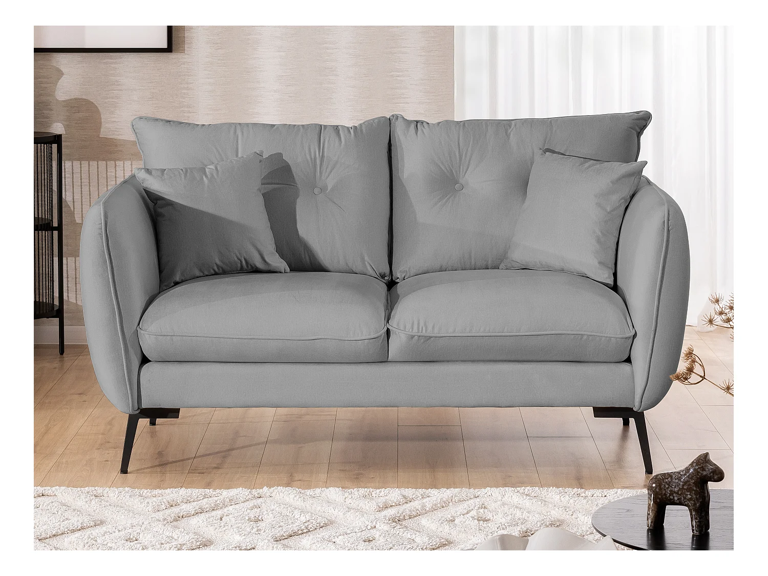 Nordloft - Modernes Sofa 2-Sitzer aus Hellgrau Samt-Stoff mit Hohen Schwarzen Metallfüßen und schöner Sitzkomfort