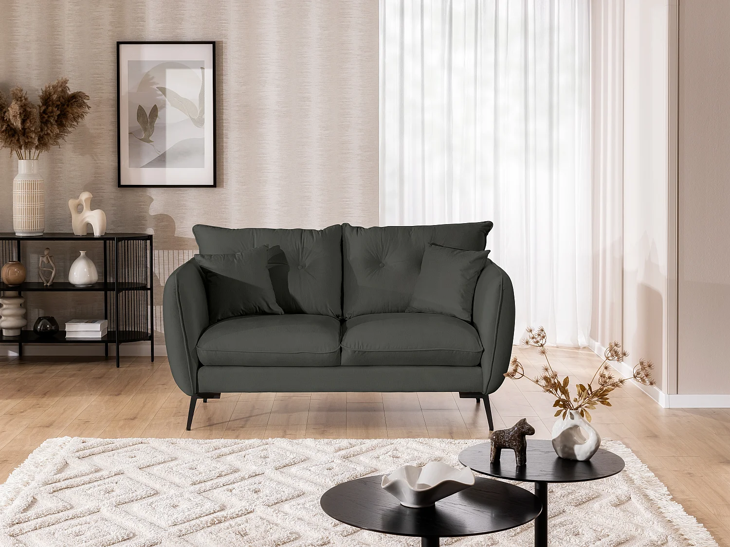 Canapé droit 2 places en tissu avec de hauts pieds en métal noir Nordloft