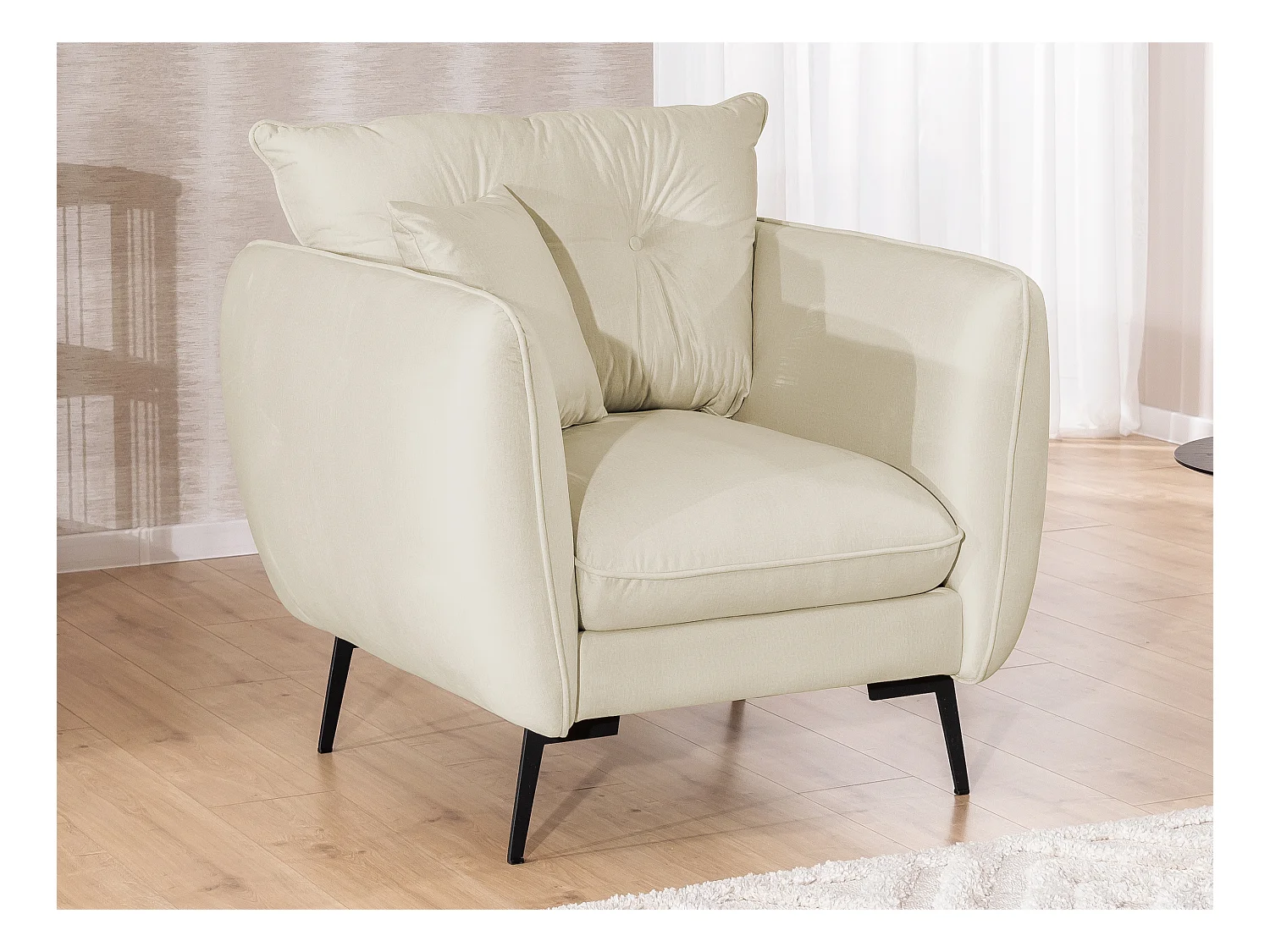 Fauteuil en tissu avec de hauts pieds en métal noir Nordloft