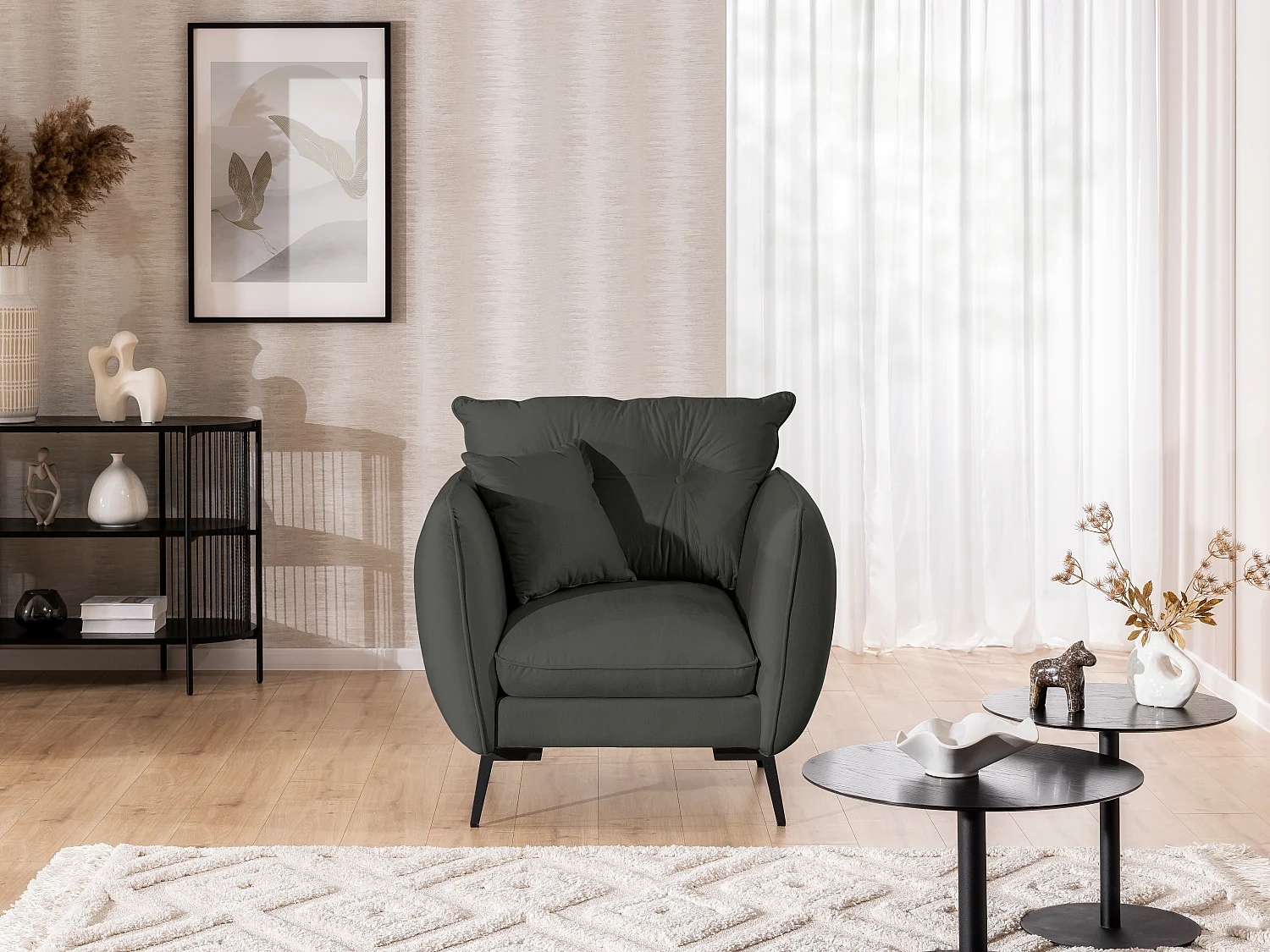 Fauteuil en tissu avec de hauts pieds en métal noir Nordloft