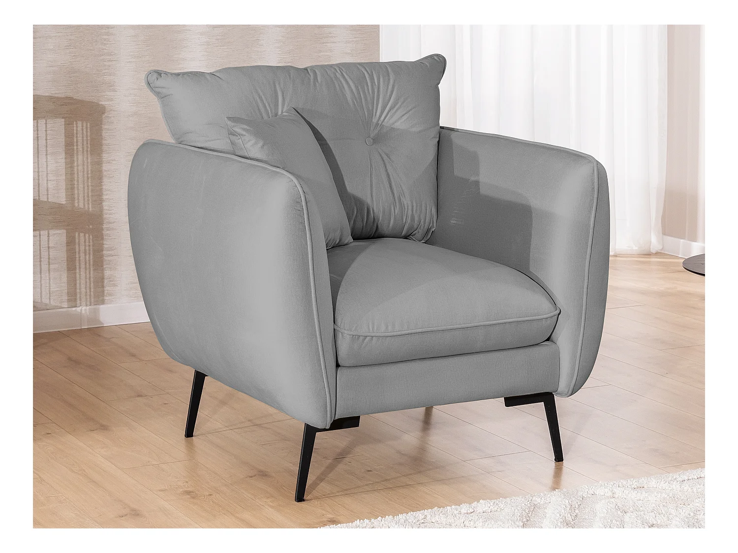 Fauteuil en tissu avec de hauts pieds en métal noir Nordloft