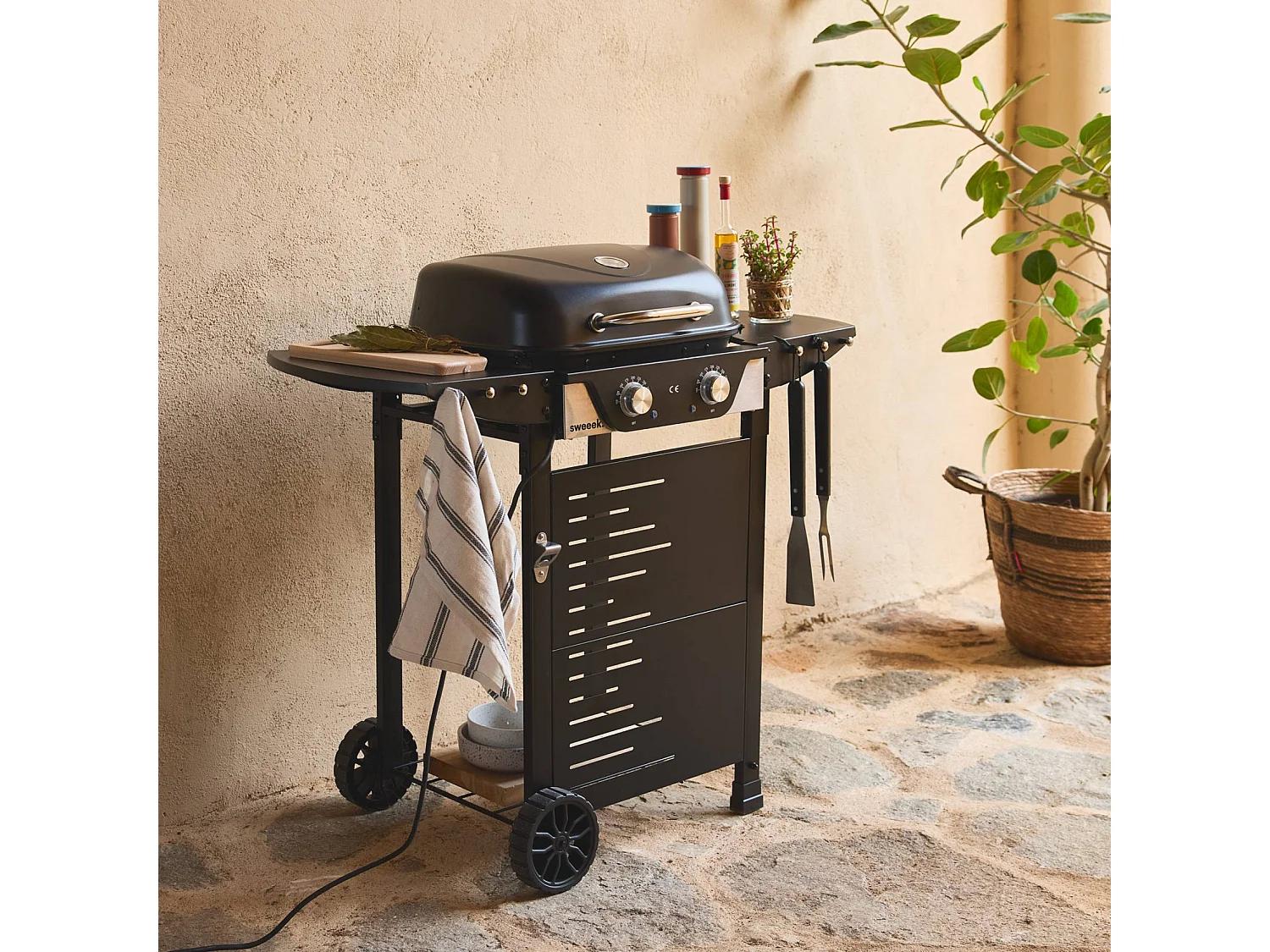 Barbecue électrique noir 2 brûleurs. acier émaillé 2300 W. L 100 x P 61 x H 121.5 cm