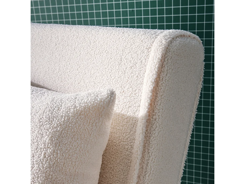 Poltrona letto bouclé con base in legno, Guest bouclé, Crema, 191x77x83 cm