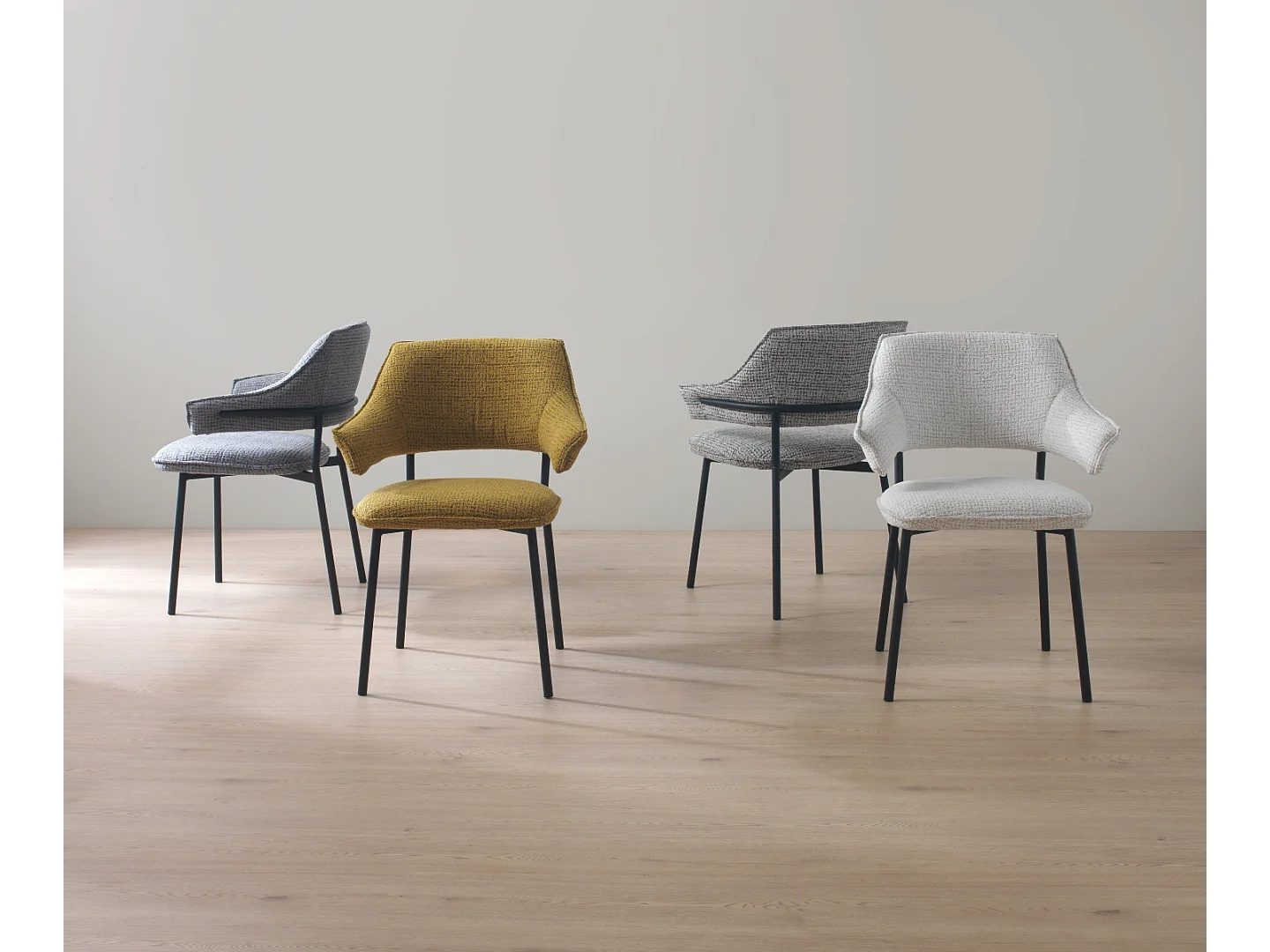 Set di 4 poltrone rivestite in ciniglia senape screziato