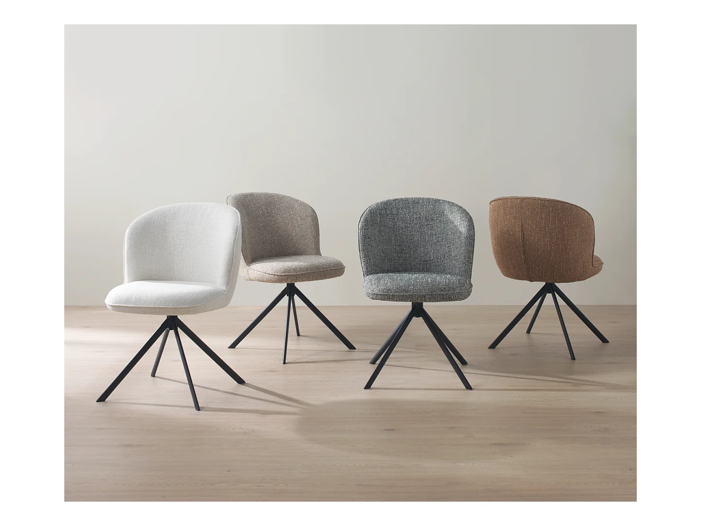 Lot de 4 chaises capitonnées en tweed chiné marron