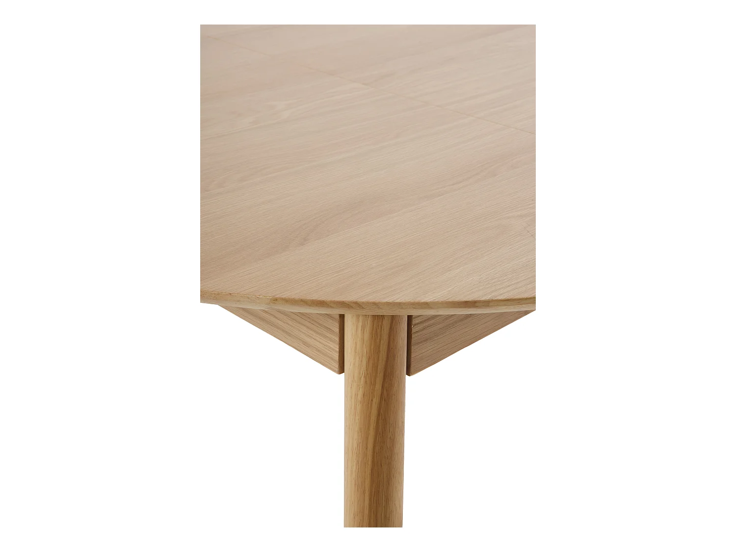 Table 100 diamètre pieds en hévéa et plateau plaqué chêne