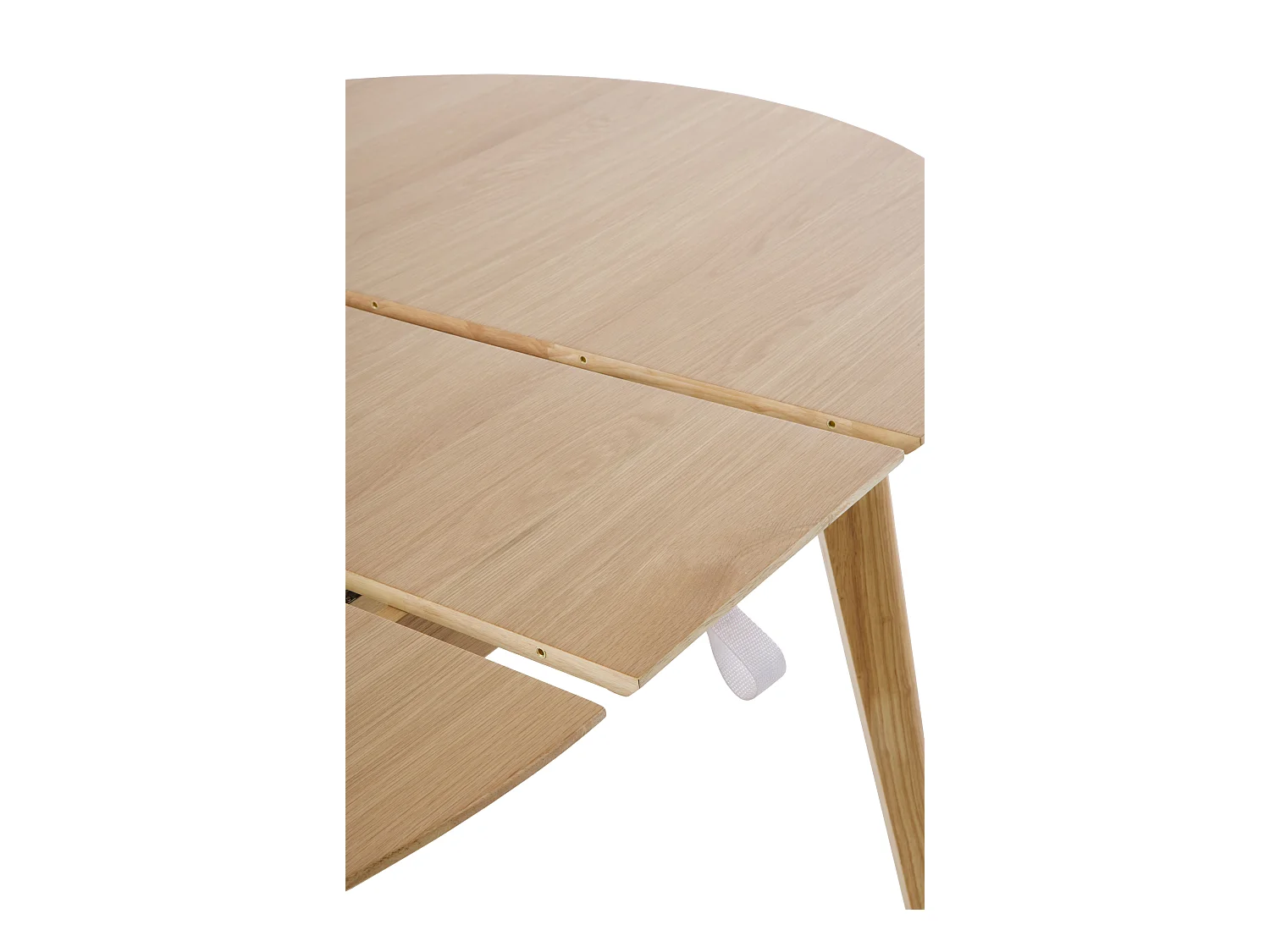 Ausziehbarer Tisch, 120/150, mit Hevea-Beinen und Eichenfurnierplatte